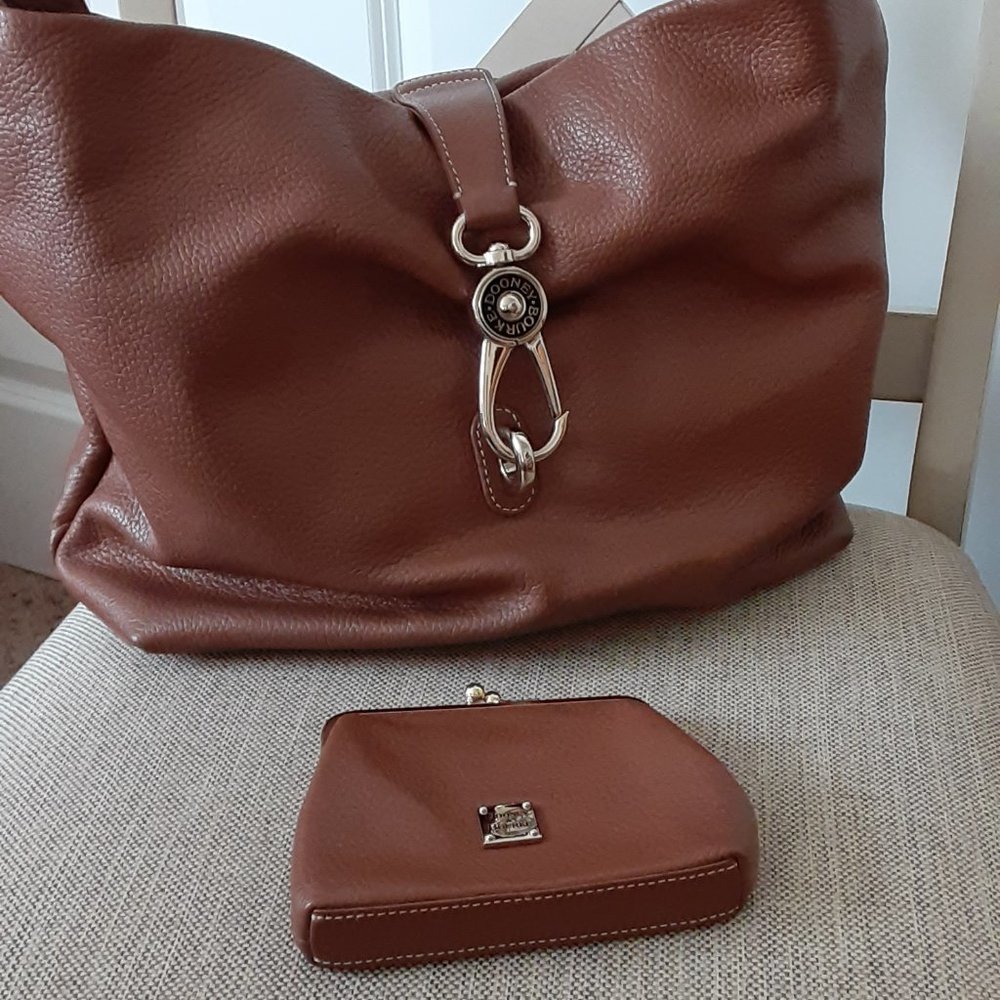 Vintage Leather Hobo w/Logo Lock & Accessories